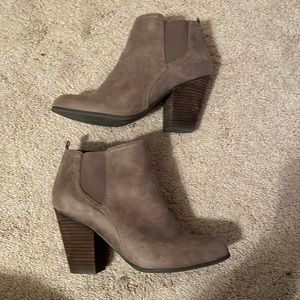 Fergie womens Pardee boot